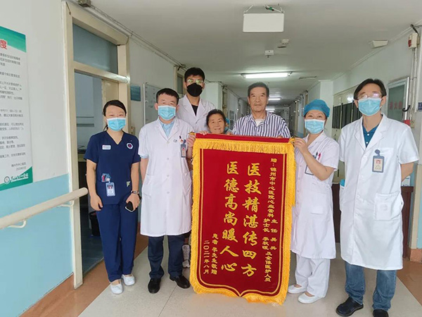 錦州市中心醫(yī)院外科黨總支“四比四看爭先鋒 戰(zhàn)斗堡壘展風(fēng)采”活動(dòng)進(jìn)行時(shí)